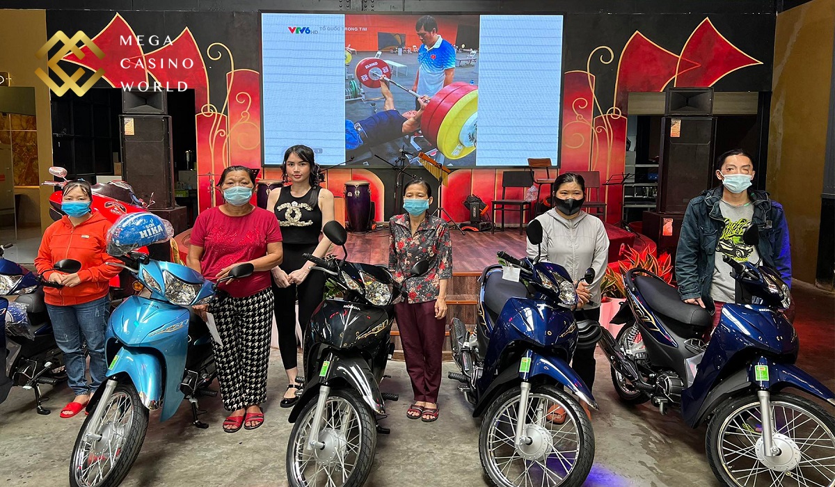 CasinoMCW tặng 5 chiếc xe máy tại Bình Phước